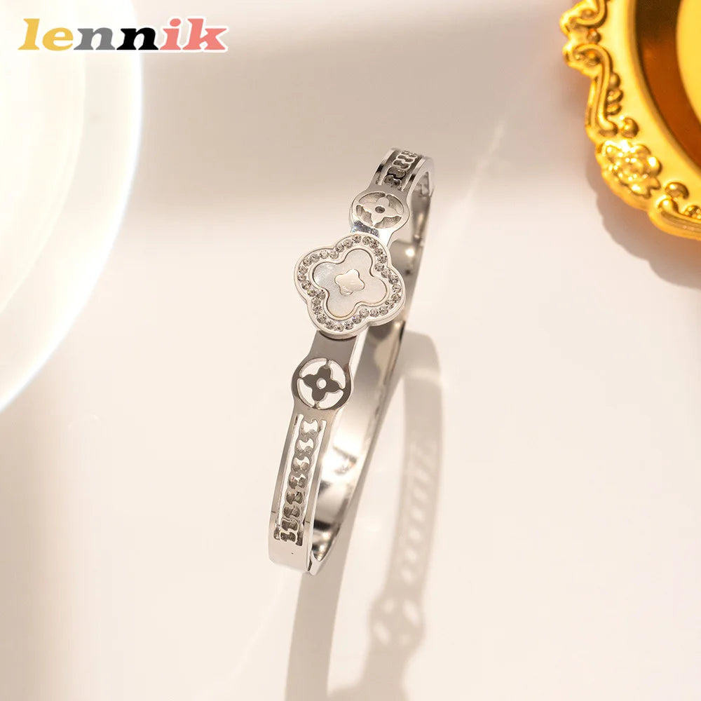 Elegant Clover Charm Bangle